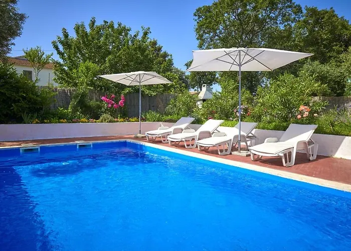 Elegant In With Private Pool Ližnjan