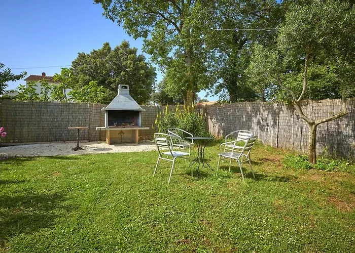 Elegant In With Private Pool Villa *