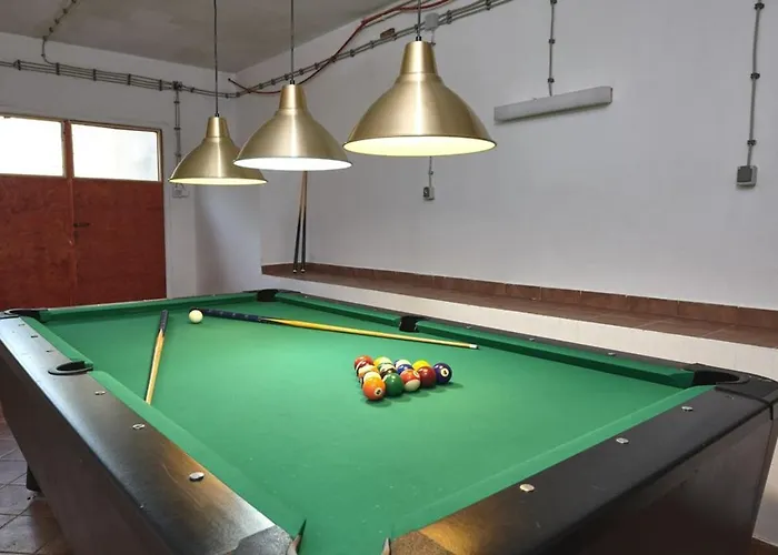 Villa Elegant In With Private Pool Ližnjan