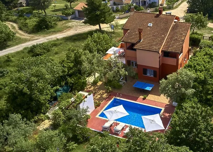 Villa Elegant In With Private Pool