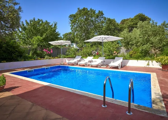 Elegant In With Private Pool * Ližnjan